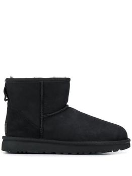 推荐UGG Australia Boots Black商品