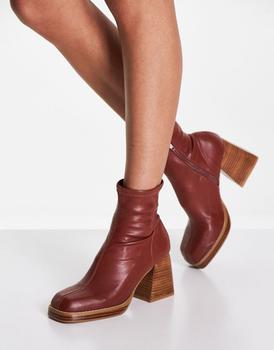 ASOS | ASOS DESIGN Ratio square toe sock boots in brown商品图片,5折