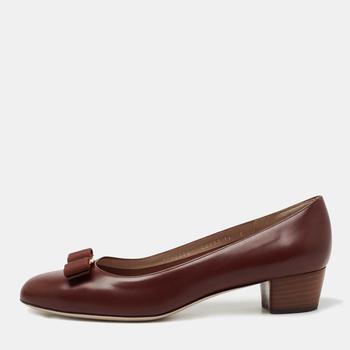 菲拉格慕女鞋, Salvatore Ferragamo | Salvatore Ferragamo Brown Leather Vara Bow Pumps  Size 41.5商品图片 5.8折