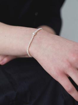 商品LOVE ME MONSTER | Light Natural Pearl Bracelet,商家W Concept,价格¥456图片