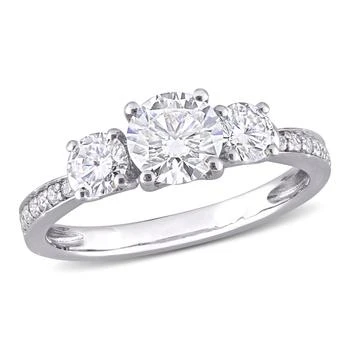 Mimi & Max | Mimi & Max 1 3/8ct DEW Created Moissanite 3-Stone Engagement Ring in 10k White Gold,商家Premium Outlets,价格¥2762