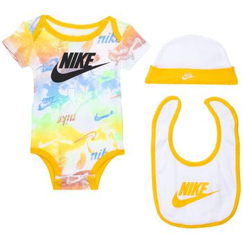 商品NIKE | Bodysuit, Hat and Bib Set (Infant/Toddler/Little Kids),商家Zappos,价格¥196图片