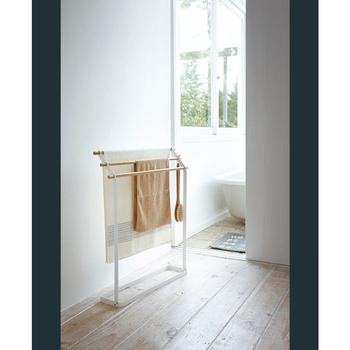 商品Yamazaki | Tosca Bath Towel Hanger,商家Macy's,价格¥838图片