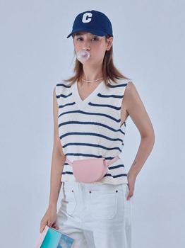 商品lienlier | Wadang Belt Cross Bag (Pink),商家W Concept,价格¥517图片