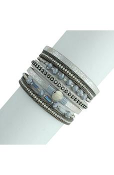 商品OLIVIA WELLES | Rosa Crystal Faux Leather Bracelet,商家Nordstrom Rack,价格¥251图片