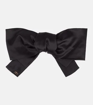 Valentino | VLogo satin hair clip,商家MyTheresa HK,价格¥1891