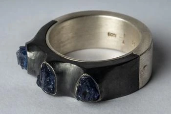 PARTS OF FOUR | PARTS OF FOUR SISTEMA RING (TERRESTRIAL SURFACED, 3 TANZANITES, 9MM, MA+KA+TAN),商家NOBLEMARS,价格¥3681