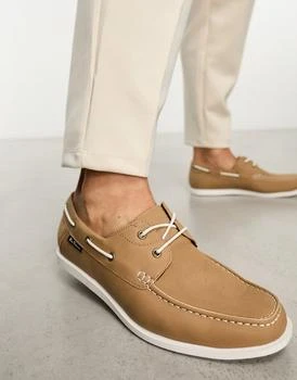 推荐Ben Sherman boat shoes in sand商品