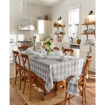 商品Elrene | Farmhouse Living Buffalo Check 60"x 84" Tablecloth,商家Macy's,价格¥251图片