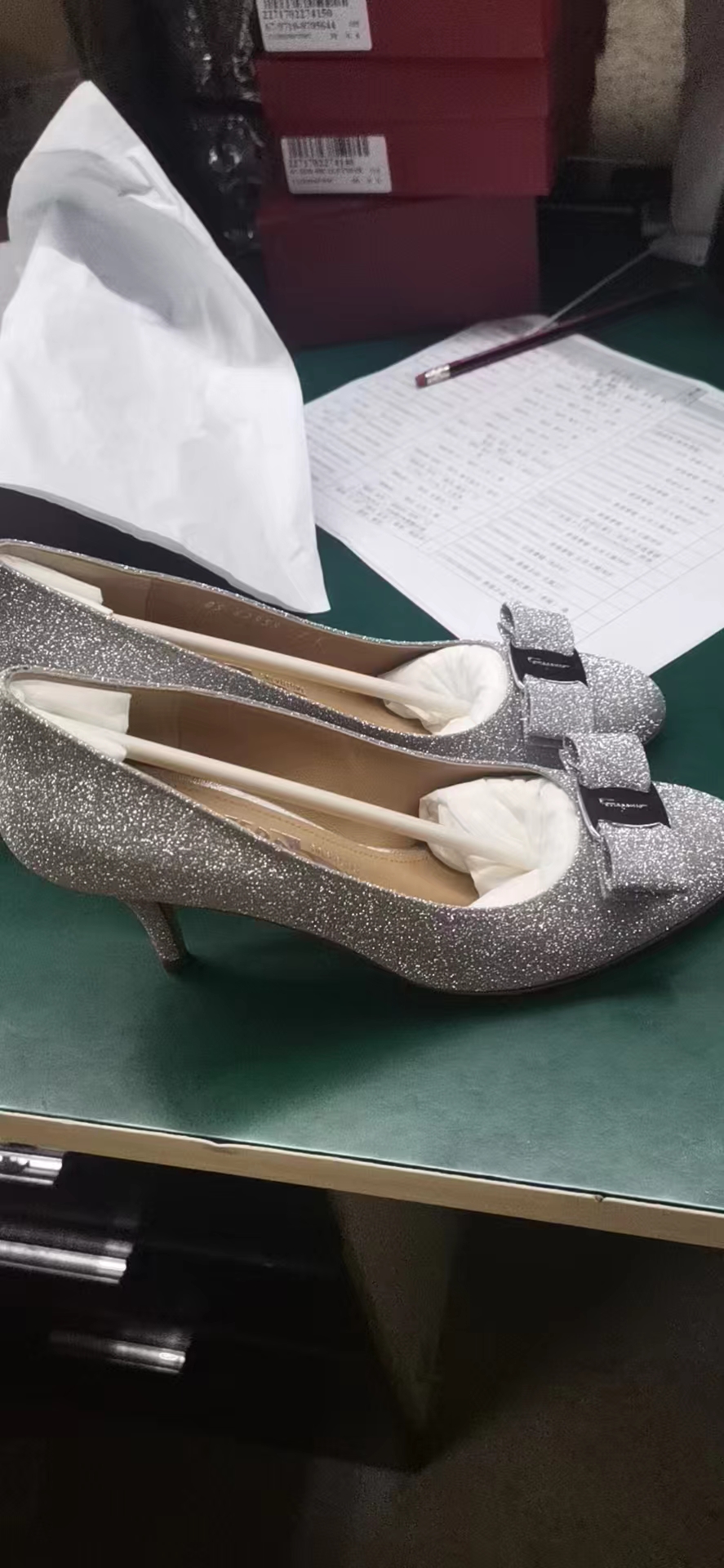 菲拉格慕鞋高跟鞋, Salvatore Ferragamo | Salvatore Ferragamo 菲拉格慕 女士银色高跟鞋 01-P680-709505商品图片 独家减免邮费