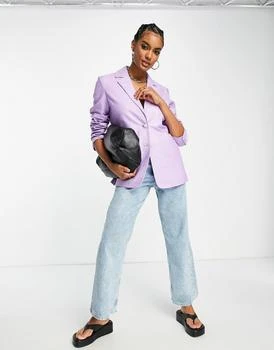 推荐Muubaa oversized boxy leather blazer in purple商品