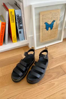 推荐Dr. Martens Blaire Hydro Leather Sandal商品