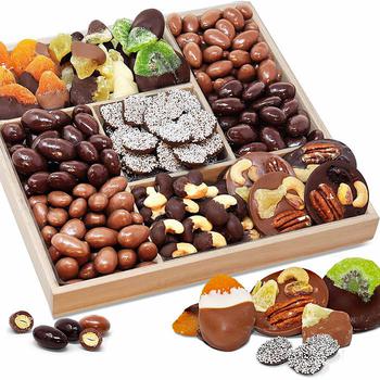 商品Spectacular Belgian Chocolate Covered Dried Fruit and Nut Gift Tray图片