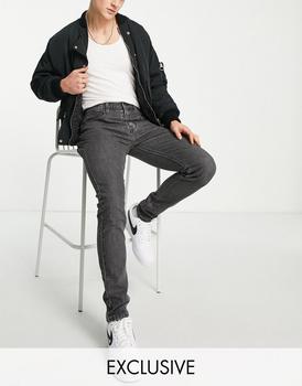 推荐Levi's x ASOS exclusive 512 slim tapered jeans in black wash with knee abraisons商品