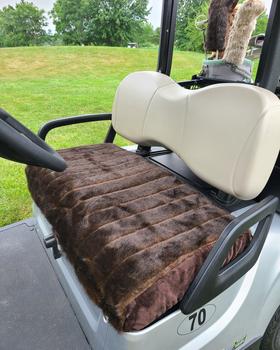 商品Fabulous Furs | Faux-Fur Removable Golf Cart Seat Cover,商家Neiman Marcus,价格¥1380图片