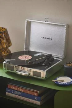 Crosley | Crosley Cruiser Plus Bluetooth Record Player,商家Urban Outfitters,价格¥731