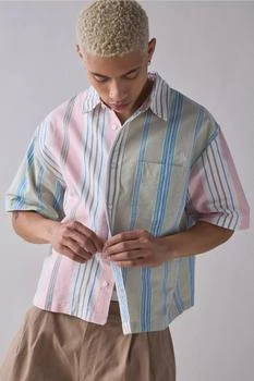 Urban Outfitters | UO Stripe Cutoff Oxford Shirt,商家Urban Outfitters,价格¥74