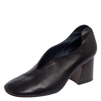推荐Celine Black Leather V-Neck Block Heel Pumps  Size 38.5商品