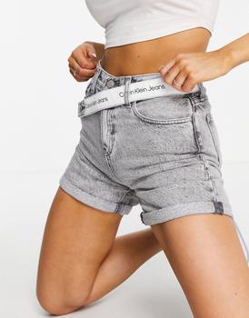 Calvin Klein | Calvin Klein Jeans logo belt denim mom shorts in light grey商品图片,