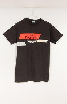 推荐Upcycled Adidas '80s T-Shirt商品