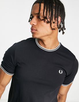 Fred Perry | Fred Perry twin tipped t-shirt in black商品图片,