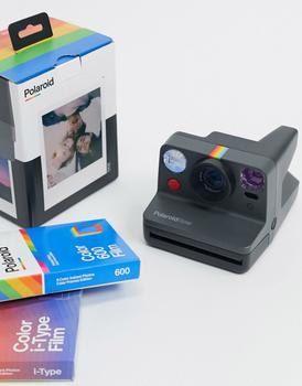 商品Polaroid | Polaroid Now Instant Camera in Black,商家ASOS,价格¥861图片