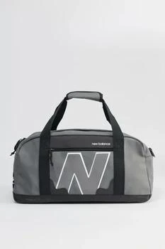 New Balance | New Balance Legacy Duffle Bag,商家Urban Outfitters,价格¥520