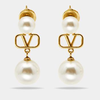 推荐Valentino Gold Tone VLogo Pearl Drop Earrings商品