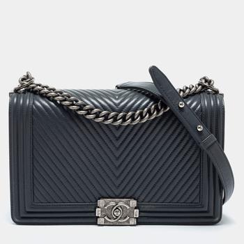 [二手商品] Chanel | Chanel Dark Grey Chevron Leather Large Boy Shoulder Bag商品图片,9.7折, 满1件减$100, 满减
