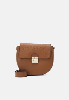 推荐FURLA CLUB 2 MINI CROSSBODY商品