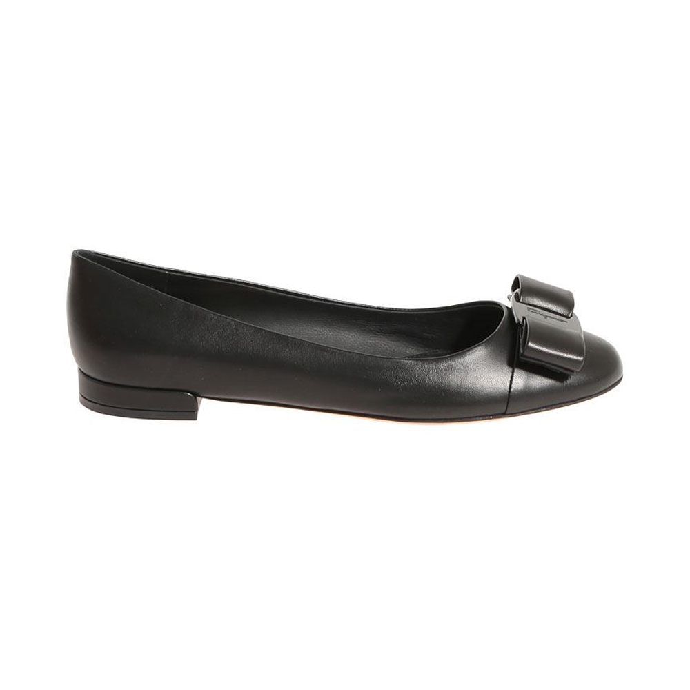 菲拉格慕女鞋板鞋, Salvatore Ferragamo | SALVATORE FERRAGAMO 女士黑色漆皮蝴蝶结装饰粗跟鞋 0685760商品图片 独家减免邮费