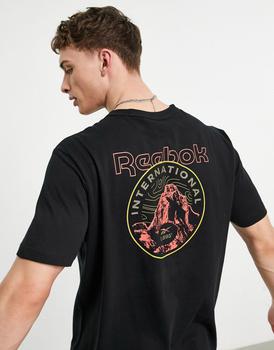 推荐Reebok camping backprint t-shirt in black商品