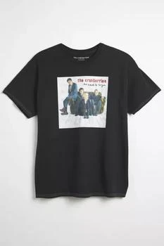 Urban Outfitters | The Cranberries 1995 Tour Graphic Tee,商家Urban Outfitters,价格¥132