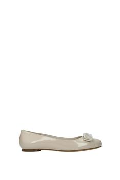 菲拉格慕女鞋, Salvatore Ferragamo | Ballet flats varina Patent Leather Beige Oat Milk商品图片 3.7折, 满$250享9.7折, 满折