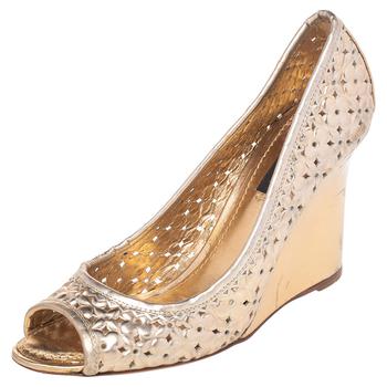 lv鞋, [二手商品] Louis Vuitton | Louis Vuitton Gold Laser Cut Patent Leather Peep Toe Pumps Size 36.5商品图片 7折