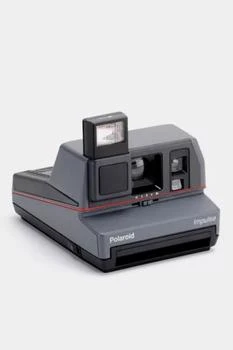 Polaroid | Vintage Polaroid Grey Impulse 600 Instant Camera Refurbished by Retrospekt,商家Urban Outfitters,价格¥1032