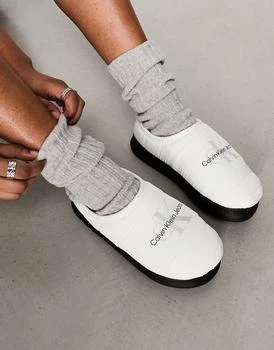 推荐Calvin Klein Jeans home slippers in white商品