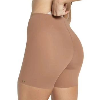 Leonisa | Women's Undetectable Padded Butt Lifter Shaper Shorts,商家Macy's,价格¥368