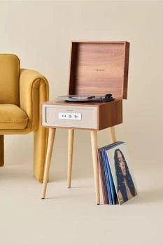 Urban Outfitters | Crosley Rohe Record Player,商家Urban Outfitters,价格¥1114
