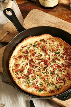 Staub | Staub Cast Iron 10-inch Fry Pan Skillet商品图片,1件9.5折, 一件九五折