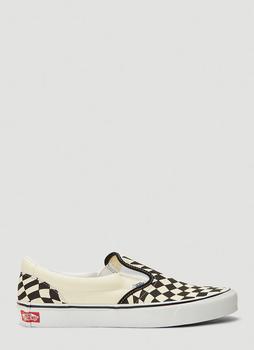 推荐UA Classic Slip-On Twist Sneakers in White商品