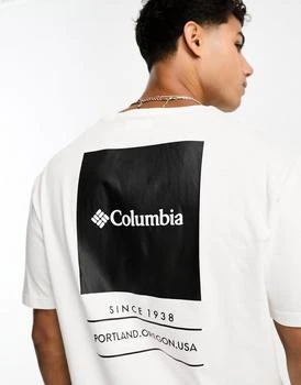 推荐Columbia Barton Springs t-shirt in white Exclusive at ASOS商品