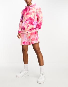 商品Hollister | Hollister co-ord script logo dopamine acid wash sweat shorts in pink,商家ASOS,价格¥265图片