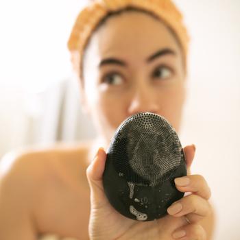 商品Isla Sonic Facial Cleansing Brush (Charcoal)图片