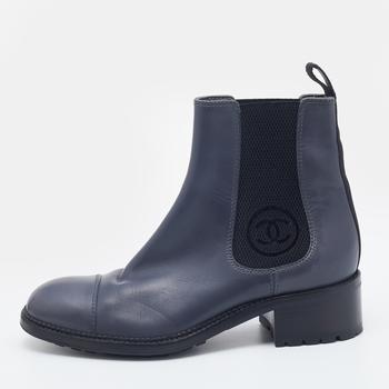 香奈儿鞋, [二手商品] Chanel | Chanel Grey Leather Chelsea Ankle Boots Size 38商品图片 4.2折