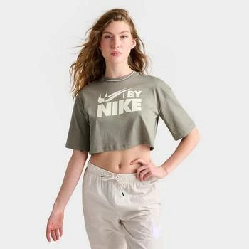 推荐Women's Nike Swoosh Cropped T-Shirt商品