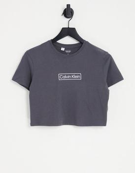 推荐Calvin Klein Performance Pride co-ord logo t-shirt in black商品