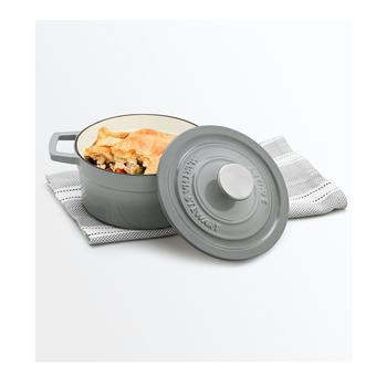 商品Martha Stewart | 2-Qt.经典珐琅铸铁锅,商家Macy's,价格¥425图片
