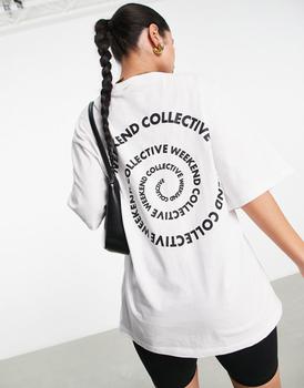 商品ASOS WEEKEND COLLECTIVE | ASOS Weekend Collective oversized t-shirt with swirl back graphic in white,商家ASOS,价格¥122图片