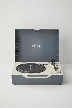 商品Victrola | Victrola Re-Spin Bluetooth Suitcase Record Player,商家Urban Outfitters,价格¥609图片